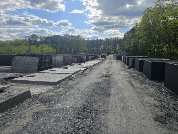 Zbiorniki betonowe różnych pojemności z atestem PZH  w Brzesku